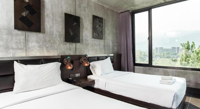 B2 Black Business And Budget Hotel Chiang Mai Exterior photo